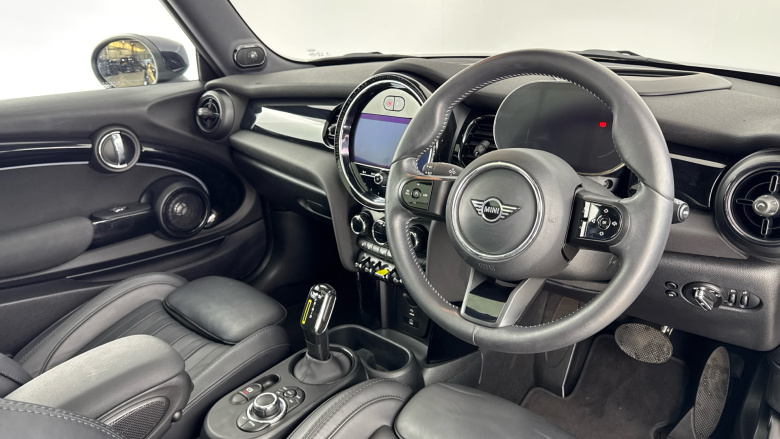 MINI Hatchback 135kW Cooper S Level 3 33kWh 3dr Auto Electric Hatchback